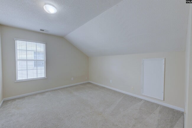 Building Photo - 1908 Lake Carolina Dr