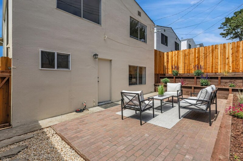 Building Photo - 157 Longview Dr