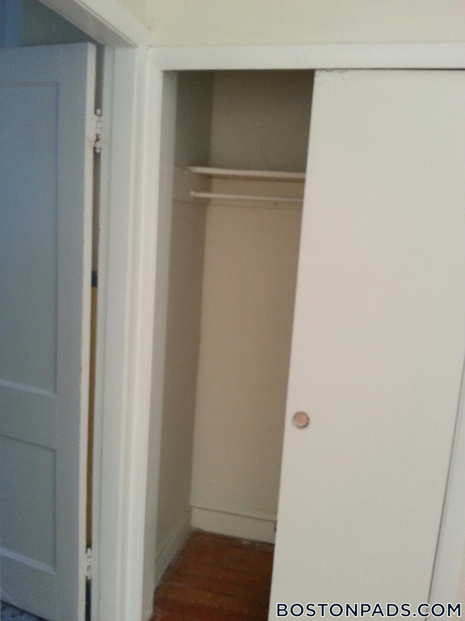 Building Photo - 126 Warren St