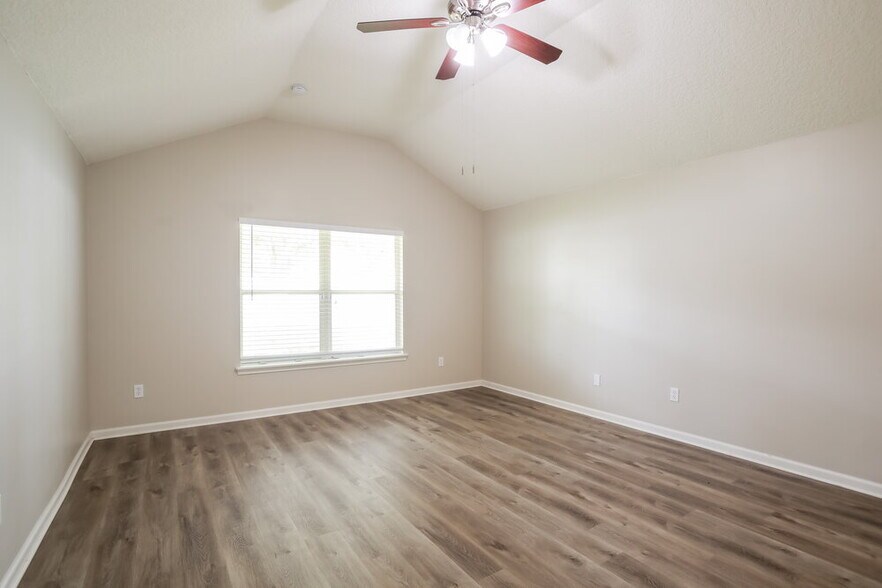 Building Photo - 3349 Horseshoe Trail Dr