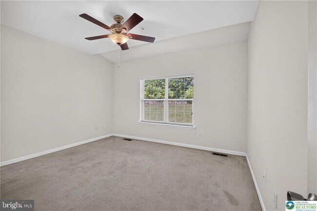 Building Photo - 5127 Dogwood Trail