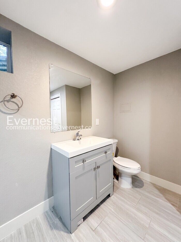 Building Photo - 18354 E Crestline Cir