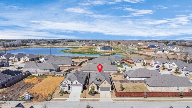 Building Photo - 5043 Morrison Dr