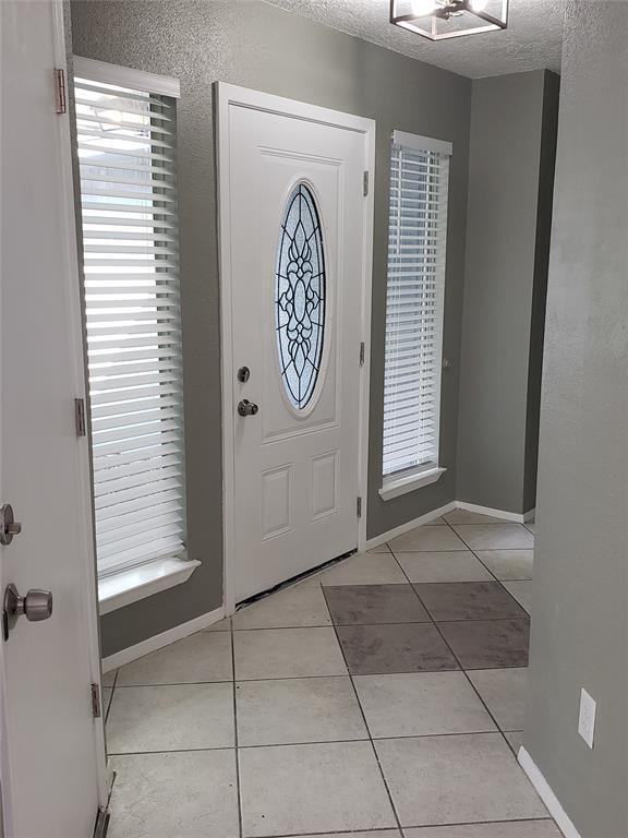 Building Photo - 17026 Stone Stile Dr