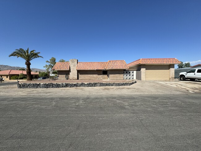 Building Photo - 1398 Tonto Dr