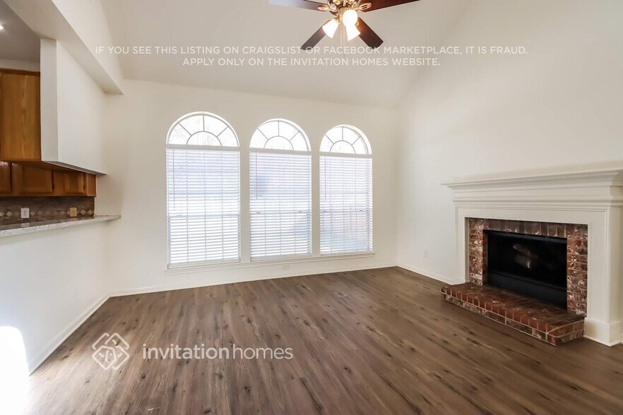 Building Photo - 3811 Spruce Bay Dr