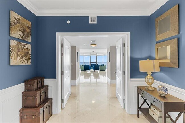 Building Photo - 3101 S Ocean Dr