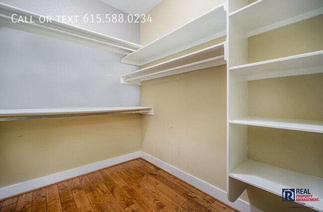 Building Photo - 1427 Winding Creek Dr
