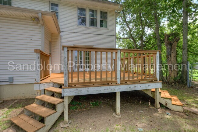 Building Photo - For Lease | TU | 5 Bed + 3 Bath | $2500 Rent
