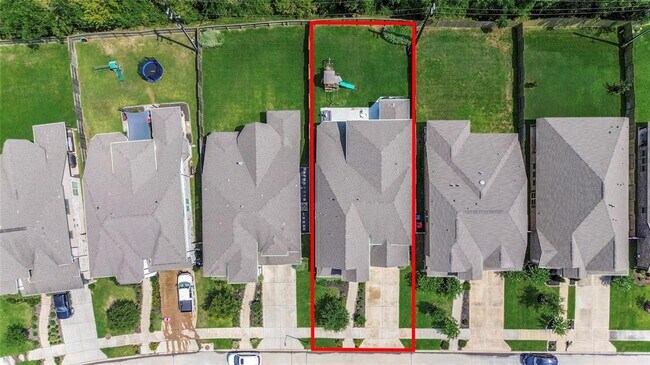 Building Photo - 8922 Stanley Oak Dr