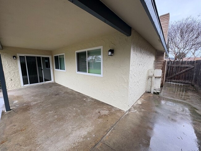 Building Photo - Spacious & Cozy Near Mountain View Elementary Home coming soon!