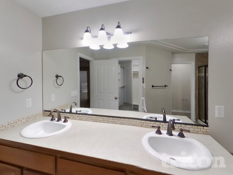 Building Photo - 18119 115th St Ct E