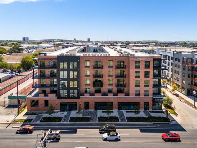 Building Photo - 4315 S Congress Ave