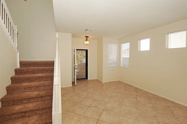 Building Photo - 8913 Wolf Dancer Ave