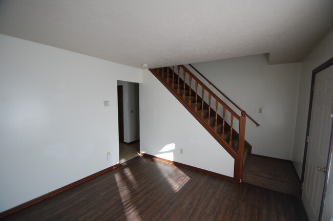 Building Photo - Nice 2-Bedroom Duplex with Garage in Goshen