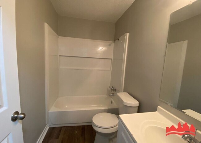 Building Photo - 5338 Cedar Bluff Dr