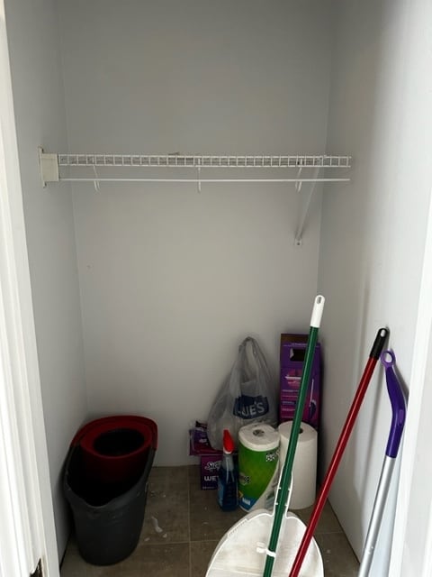 Building Photo - 119 Rockyreef Cir