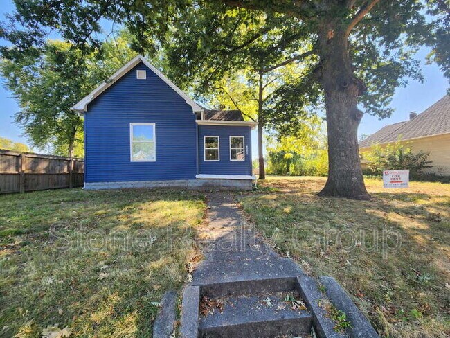 Primary Photo - 1220 S 11th St