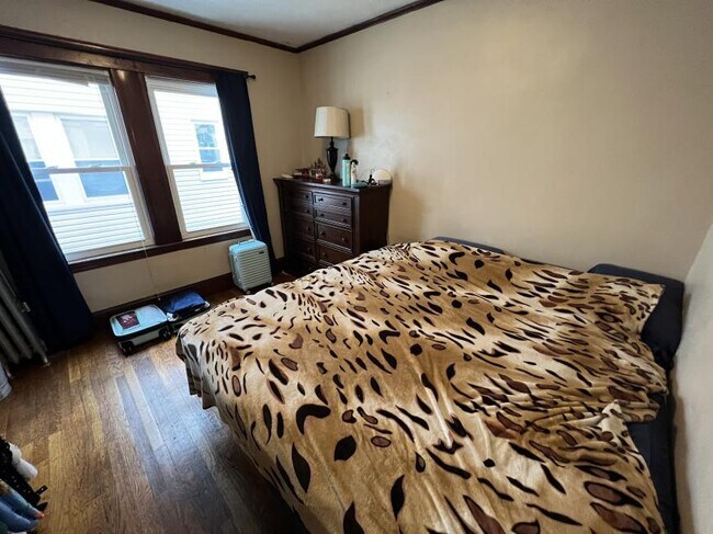 Building Photo - 2.0 bedroom in Somerville Massachusetts 02143