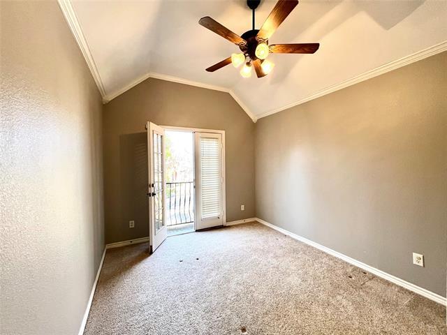 Building Photo - 615 Fallbrook Dr