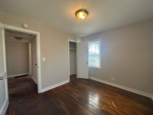 Building Photo - 1429 47th St Ensley