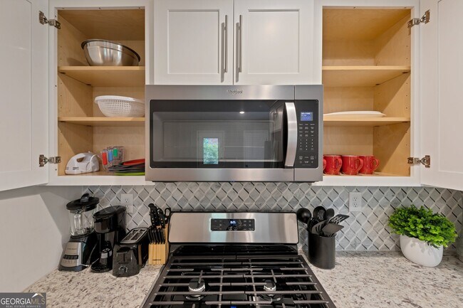 Building Photo - 3590 Ponderosa Ln