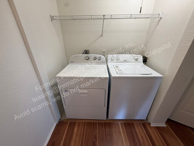 Building Photo - 10151 Arrow Route