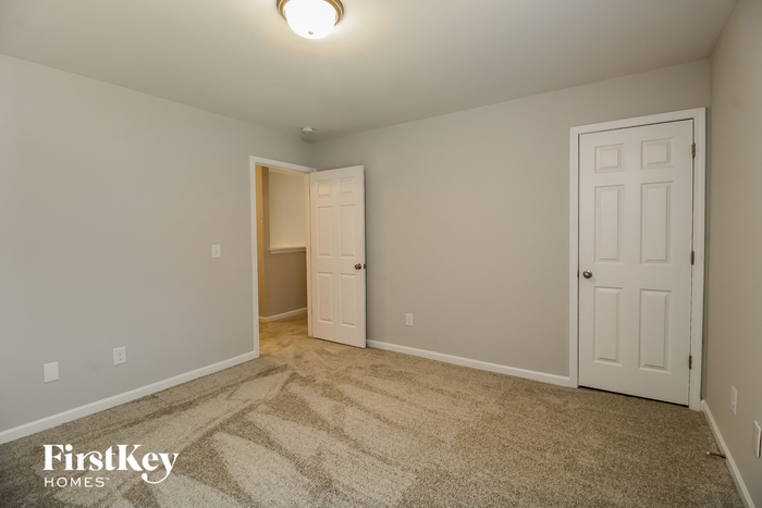 Building Photo - 5903 Landerwood Dr