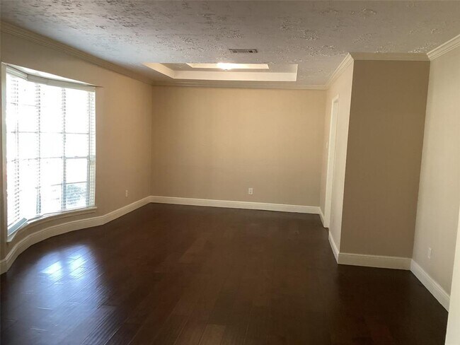 Building Photo - 2031 Millhouse Rd