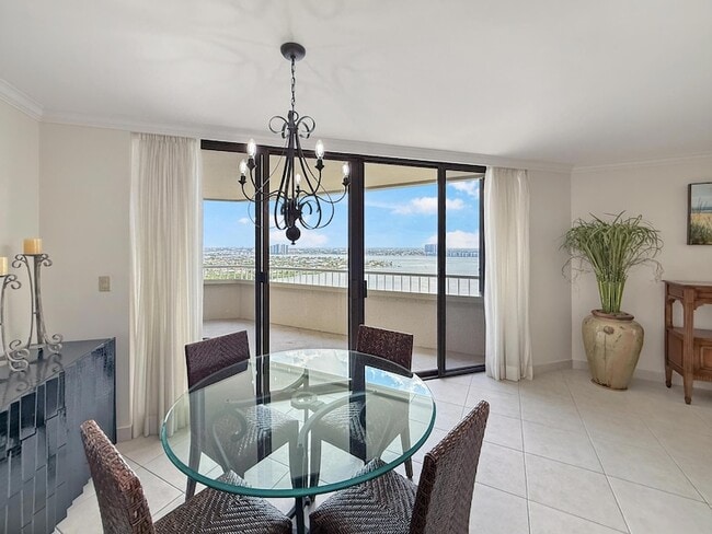 Building Photo - 5080 N Ocean Dr