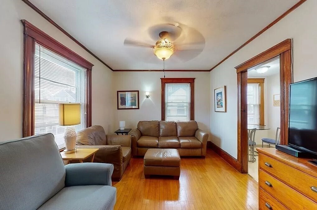 Building Photo - 18 Tewksbury St