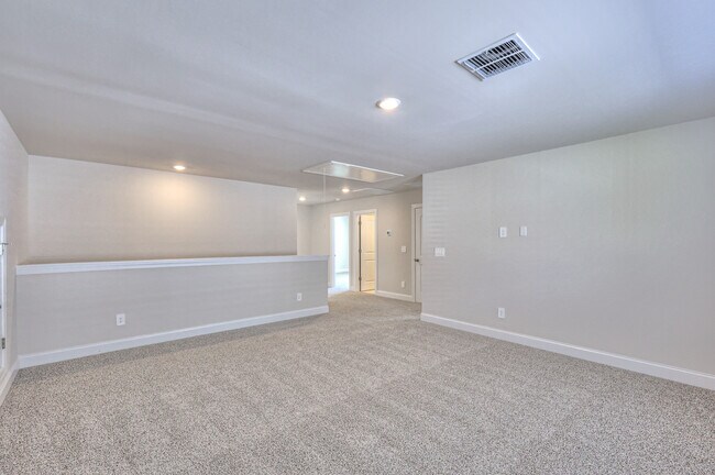 Building Photo - 1263 Bluffton Cir