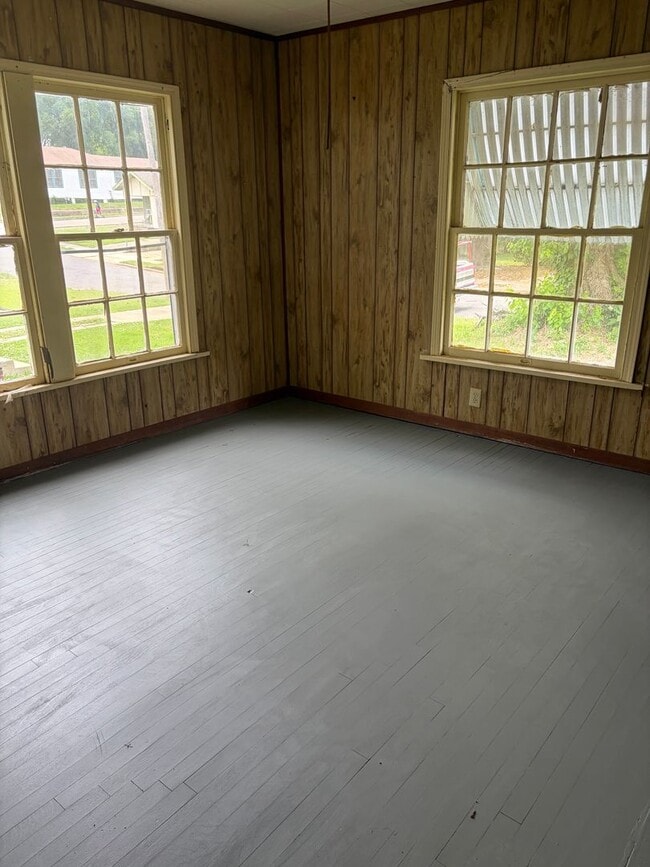 Building Photo - 3420 Darien St