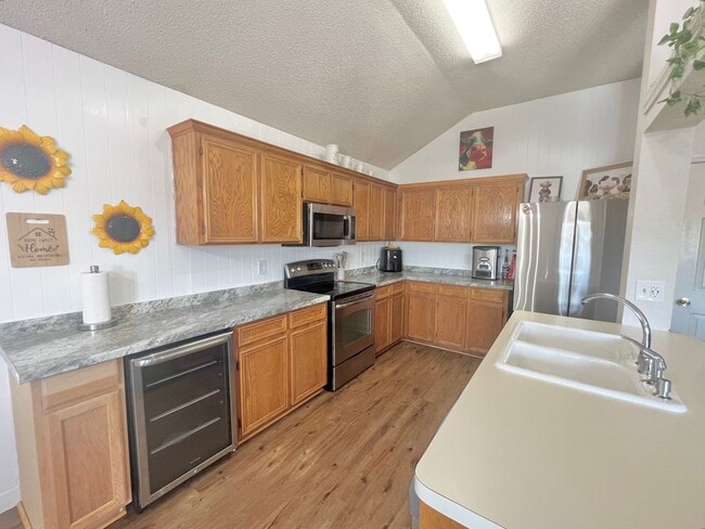 Building Photo - NEW IN MANAGEMENT - AVAILABLE NOW