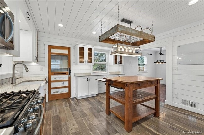 Building Photo - 6473 S Prescott St