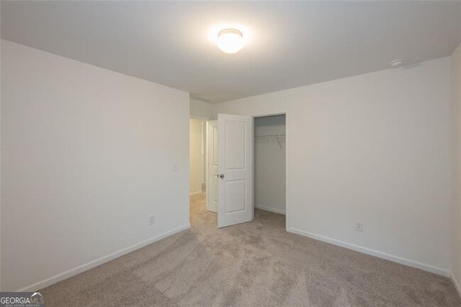 Building Photo - 182 Parkwood Dr