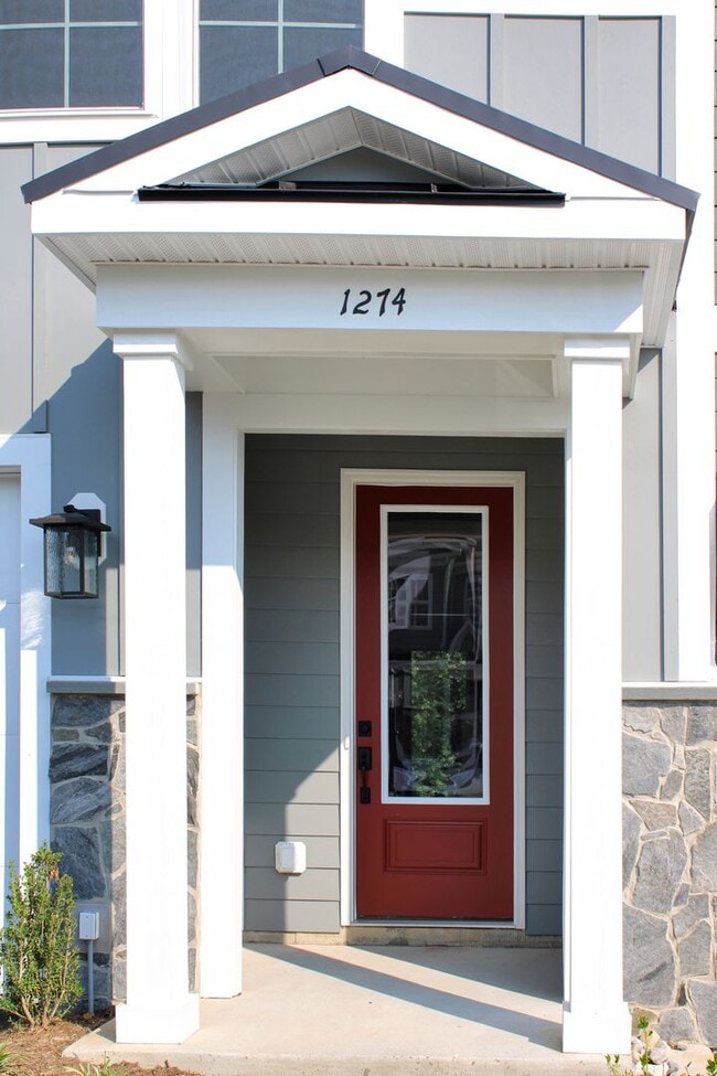 Building Photo - 1274 Laconia Ln