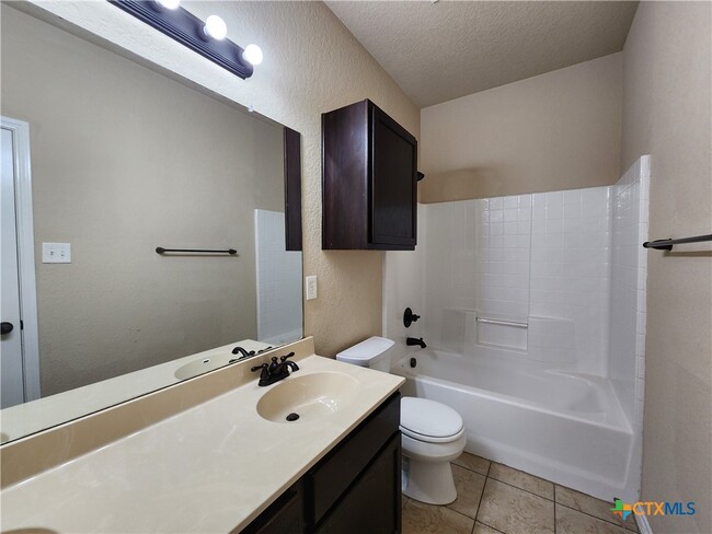Building Photo - 1032 Brown Rock Dr