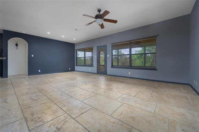 Building Photo - 14501 Blue Jay Point