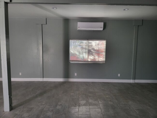 Building Photo - 6000 Trowbridge Dr
