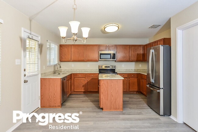 Building Photo - 8439 Silver Brush