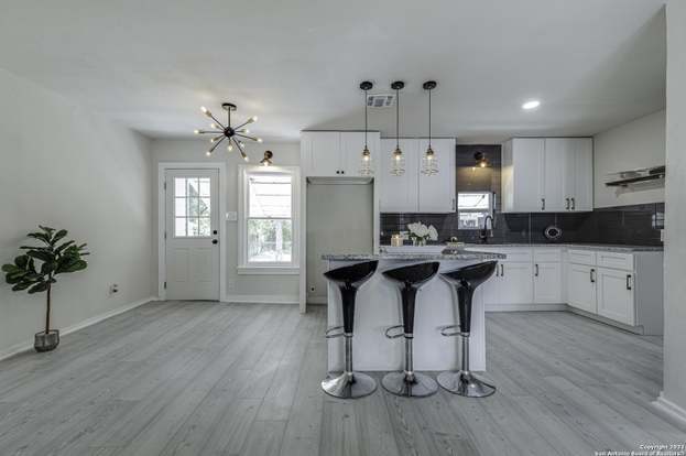 Building Photo - 1110 Clower-