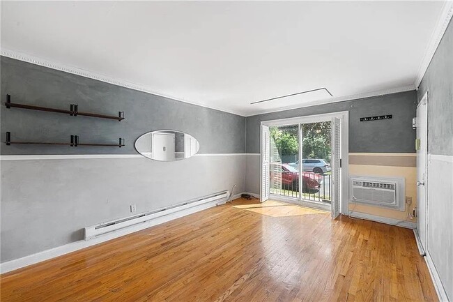 Building Photo - 187 Seaver Ave