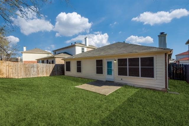 Building Photo - 8440 Orleans Ln