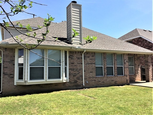 Building Photo - 8613 Corral Cir