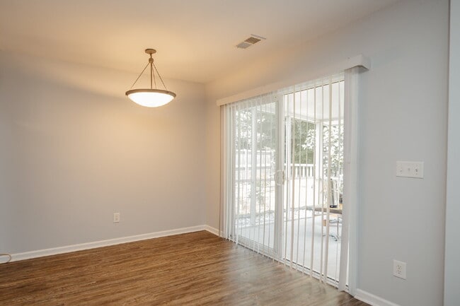 Building Photo - Charming 3-Bedroom Goose Creek Home with Attached Garage