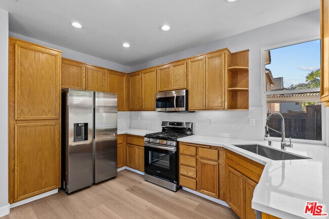 Building Photo - 30311 Ashfield Ct