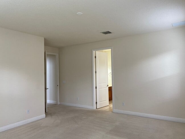 Building Photo - 2740 Swoop Cir