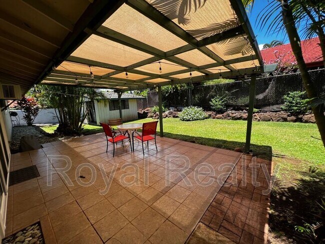 Building Photo - 167 Mahina St