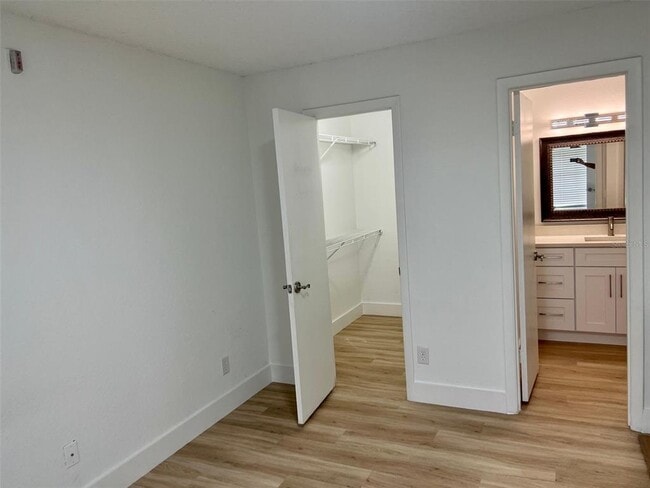 Building Photo - 11562 Westwood Blvd